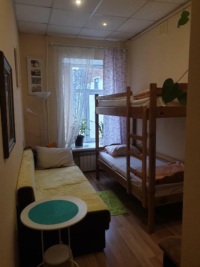 Arina Rodionovna Hostel Sankt Petersborg Eksteriør billede